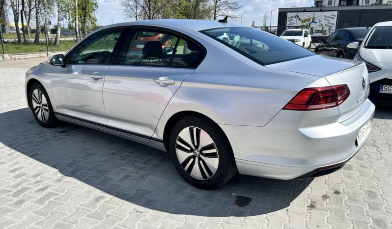 Volkswagen Passat 1.5 TSI EVO Business full