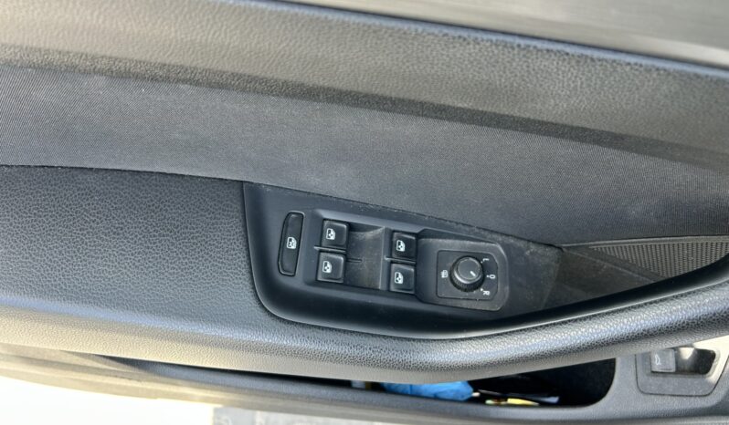 Volkswagen Passat 1.5 TSI EVO Business full