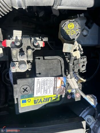 Renault Clio 1.0 TCe Intens full